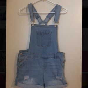 Overall shorts